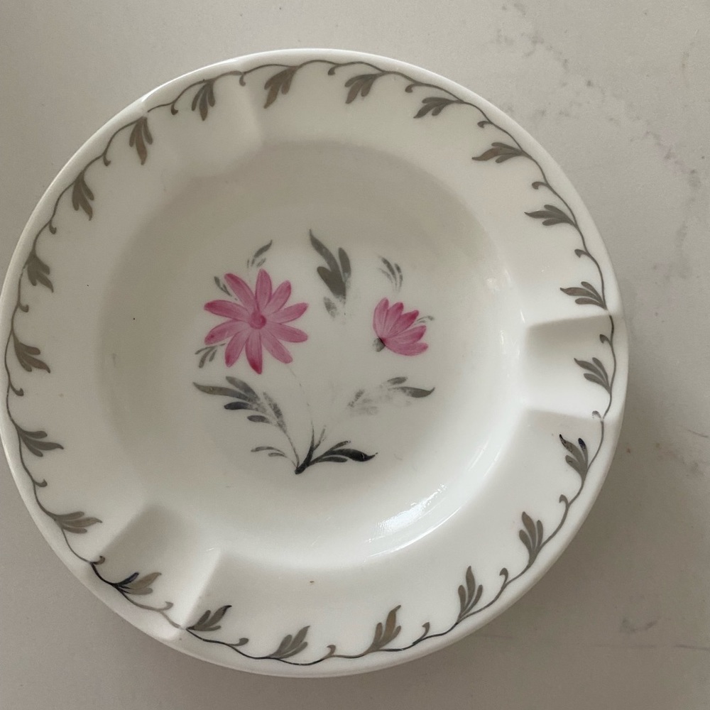 Wedgewood vintage ashtray